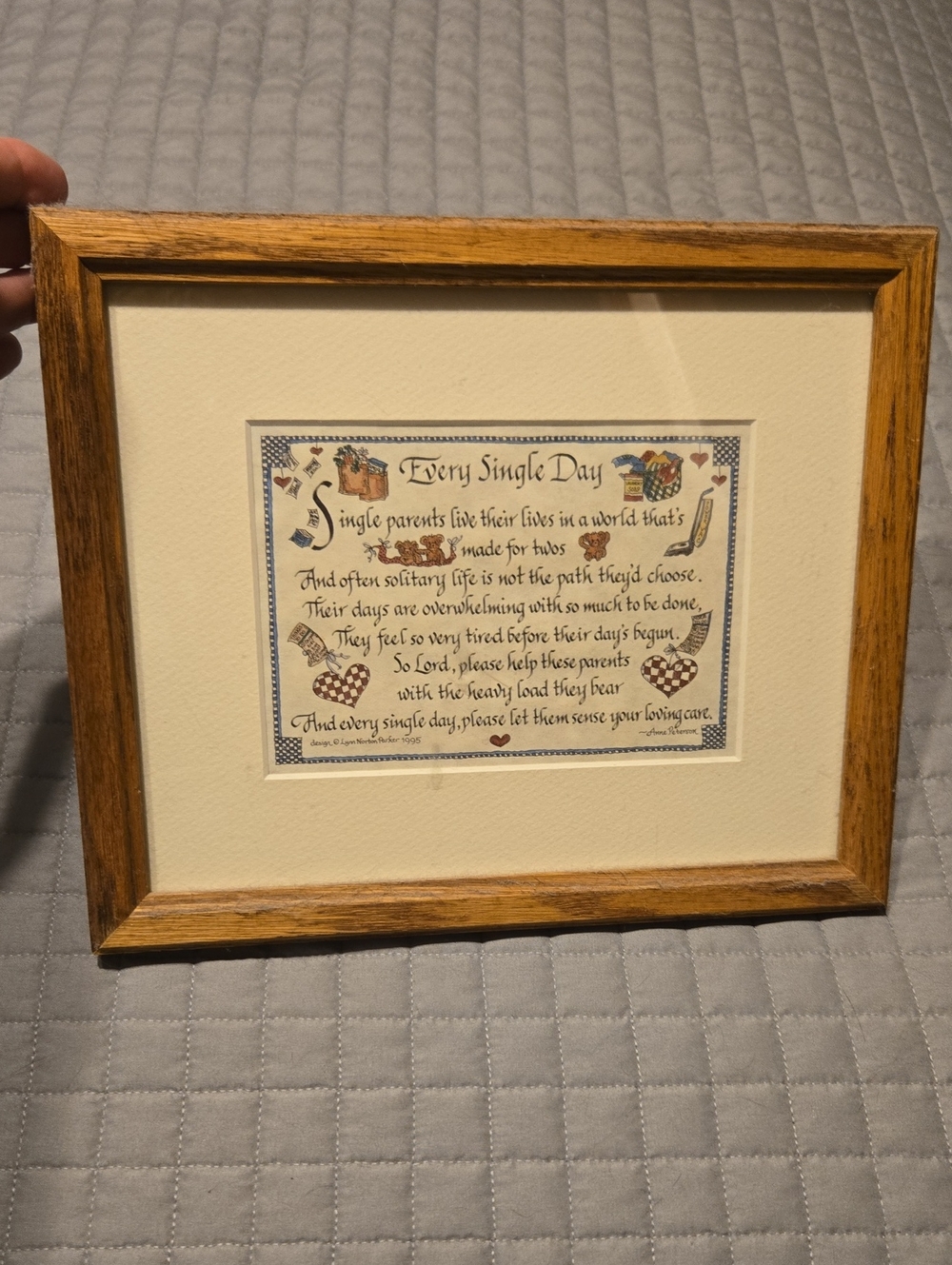Oak Framed Sentiment Art For Single - Parents - Cream Mat with Decorative Print
